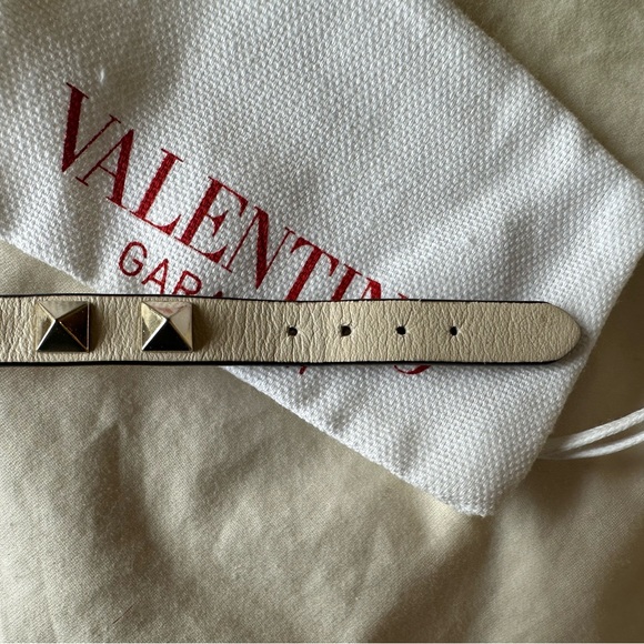 Valentino Rockstud Bracelet - Picture 4 of 6